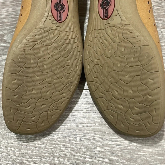 Earth Spirit Gelron 2000 Perforated Ballet Flats Tan 8 - Picture 9 of 14